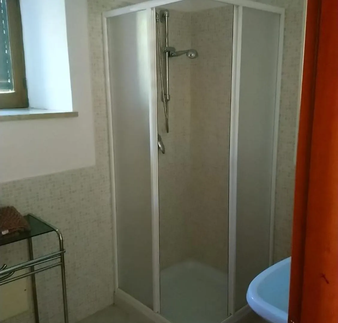 Linati'S Apartments Pollina