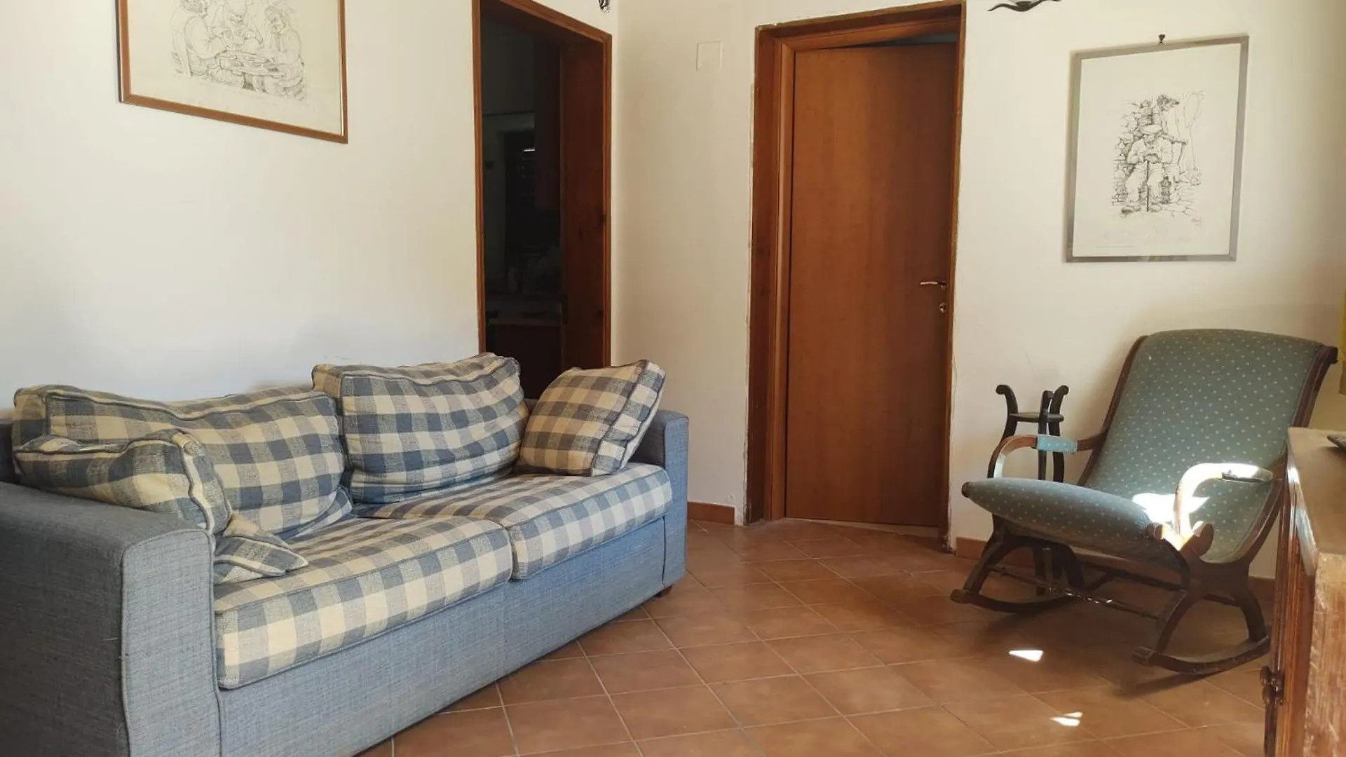 Linati'S Apartments Pollina